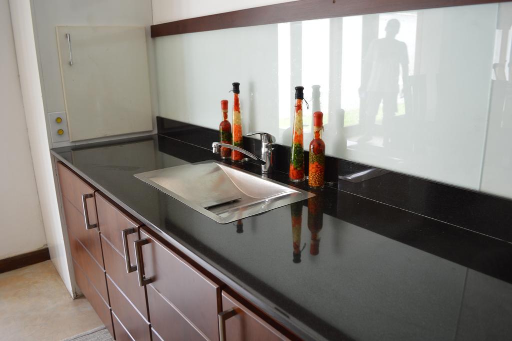 Star Class Comfort In Capital City Battaramulla Quarto foto